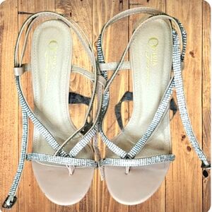 Olivia Ferguson rhinestoned ankle steapped 4" heels Size 6.5